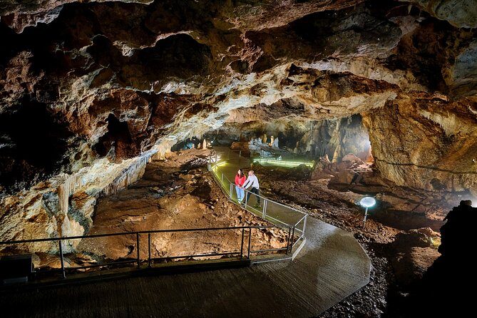 1-Hour Guided Lipa Cave Adventure in Montenegro - The 60-minute flow: train ride, cave halls, and the main corridor