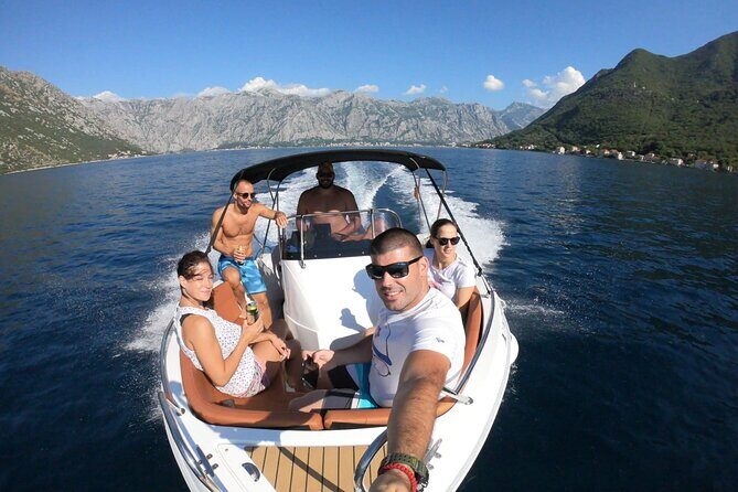 3 Hour Speed Boat Tour to Blue Cave with WiFi and Drinks - Blue Cave: the swim, the color, and why 20 minutes is enough