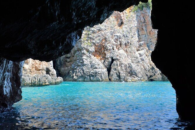 Blue Cave 3 hours PRIVATE tour with modern speedboat - Captain-Controlled Comfort: Speed, Handling, and What to Expect On Water