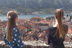 Kotor Old Town Walking Tour - Start at the Sea Gate: Your Bearings in the Walls
