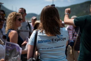 Kotor & Perast: Guided Day Trip From Dubrovnik - Getting to Montenegro Smoothly: Pickup, Coach Time, and Timing