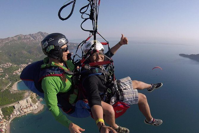 Tandem paragliding in Budva /All-inclusive - Timing: your one-hour window and how wind controls the day