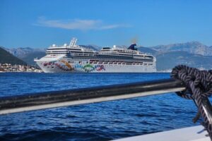 Ticket Tour: Blue Cave, Mamula Island, Submarine Tunnel, Lady of the Rocks (3h) - Mamula Island Fortress Views: The Cruise Portion You’ll Remember
